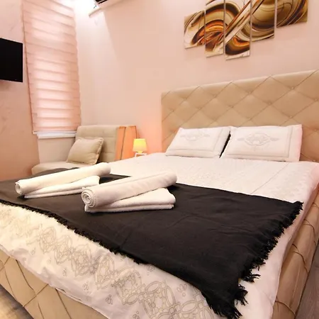 Lupino Apartments Белград Екстериор снимка